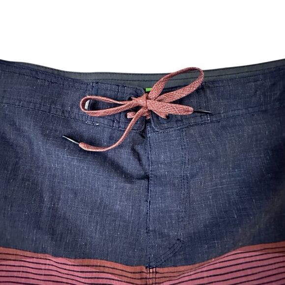 Quiksilver ~ Mens grey Boardshorts ~ size 40 - Picture 5 of 14